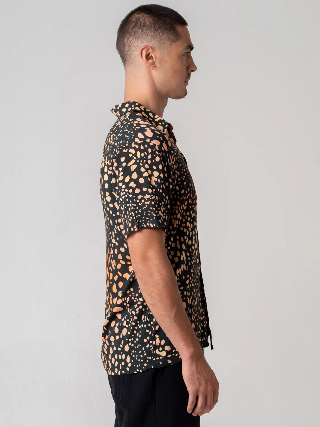 Ultra Violet Shirt Black