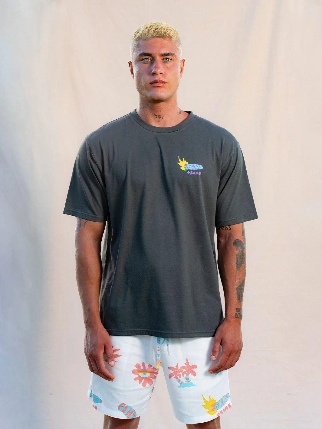 Temples Tee Charcoal