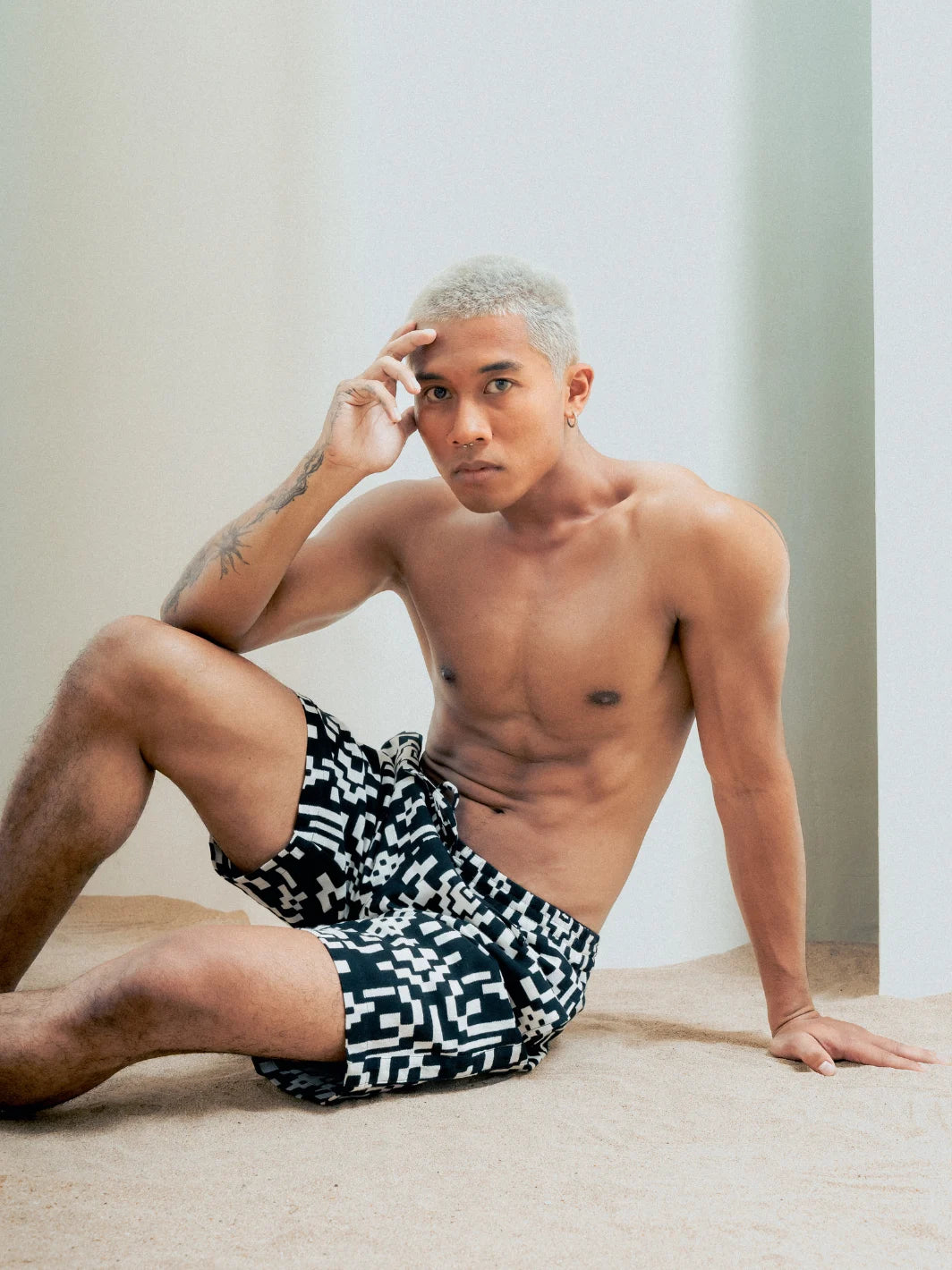 High Tide Short White