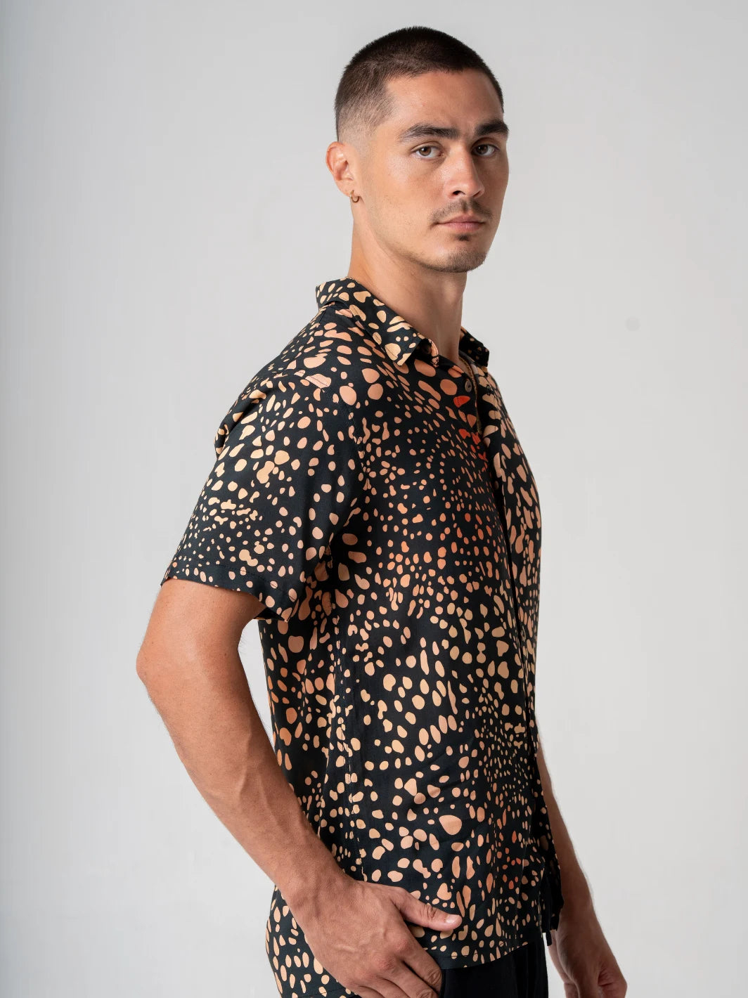 Ultra Violet Shirt Black