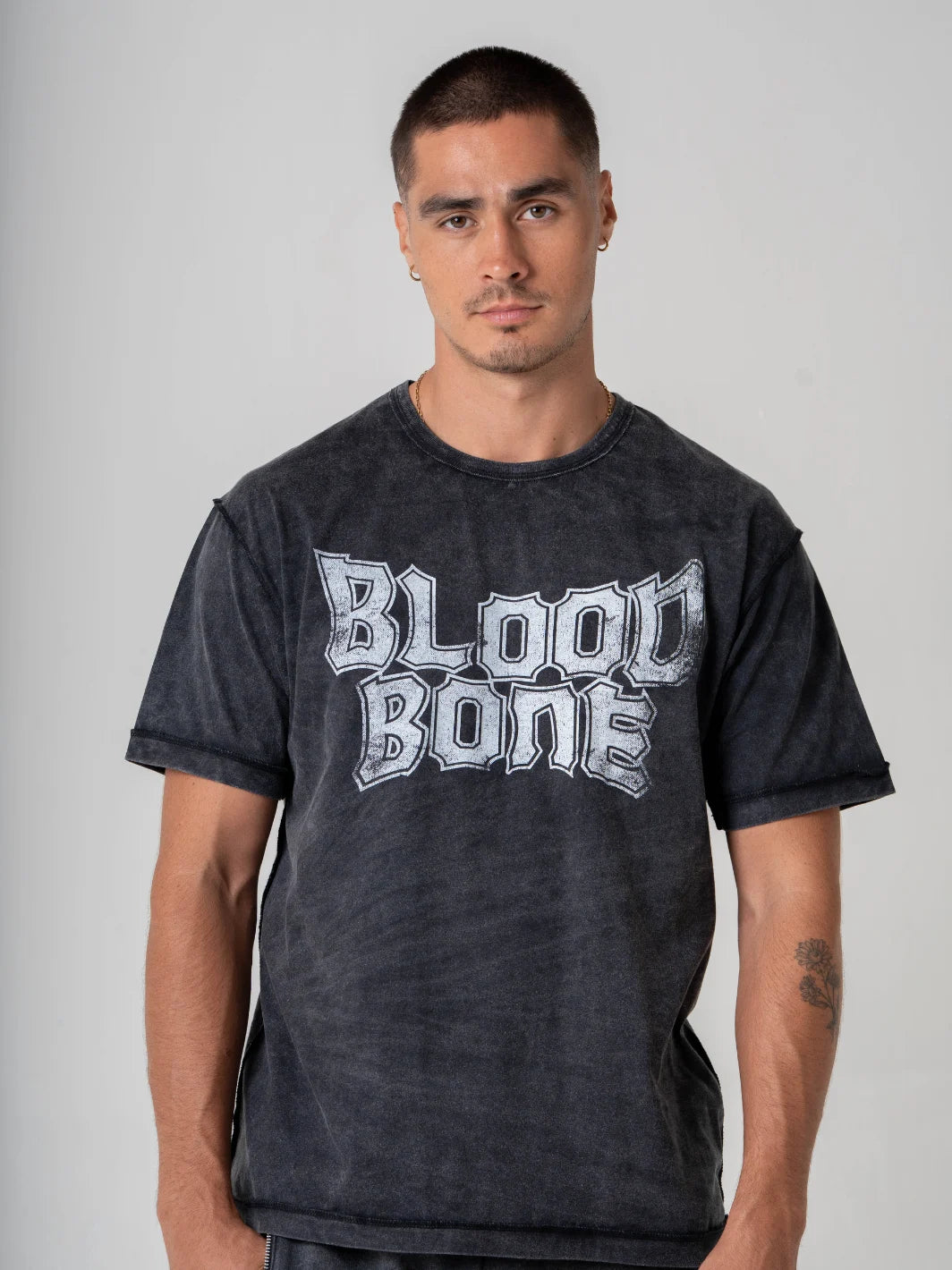 Empire Tee Vintage Black