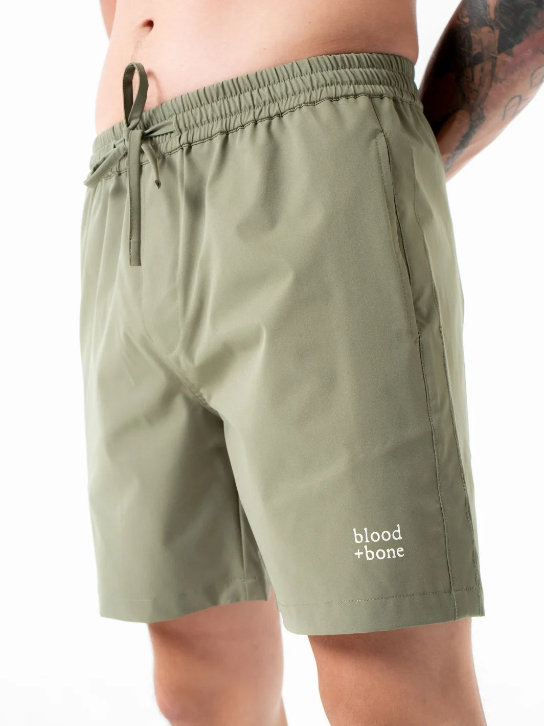 Black Eye Short Khaki