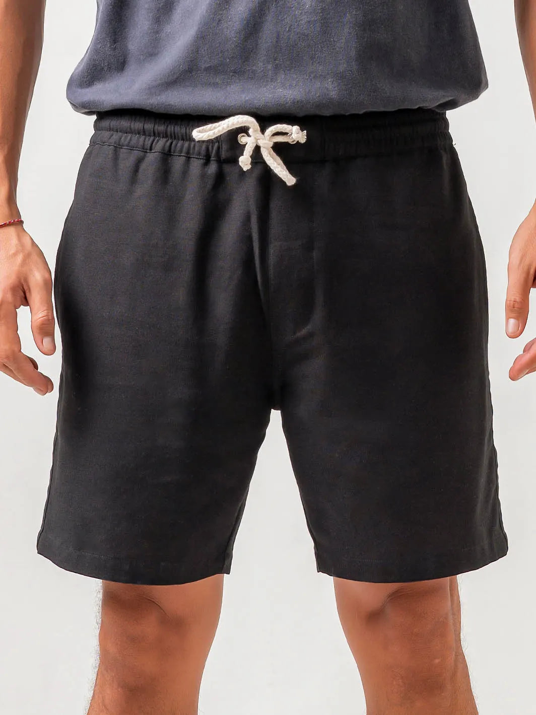 Wayward Short Black