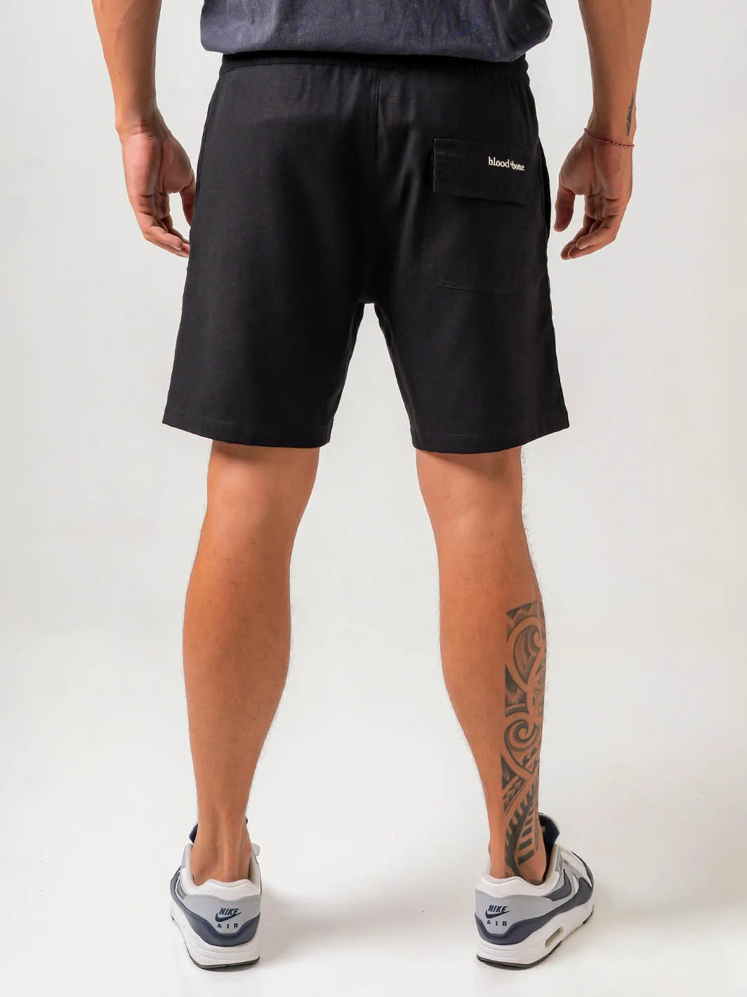 Wayward Short Black