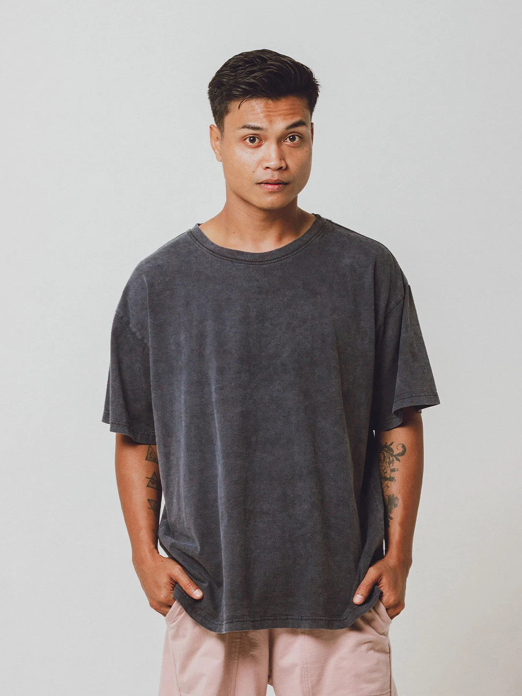 New Wave Tee Vintage Black