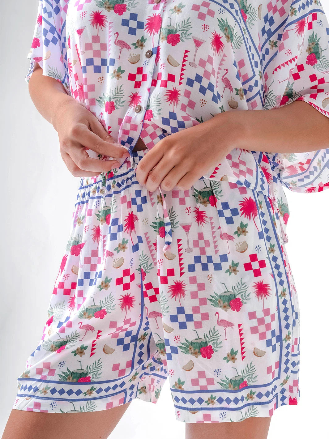 Paradiso Women Short White