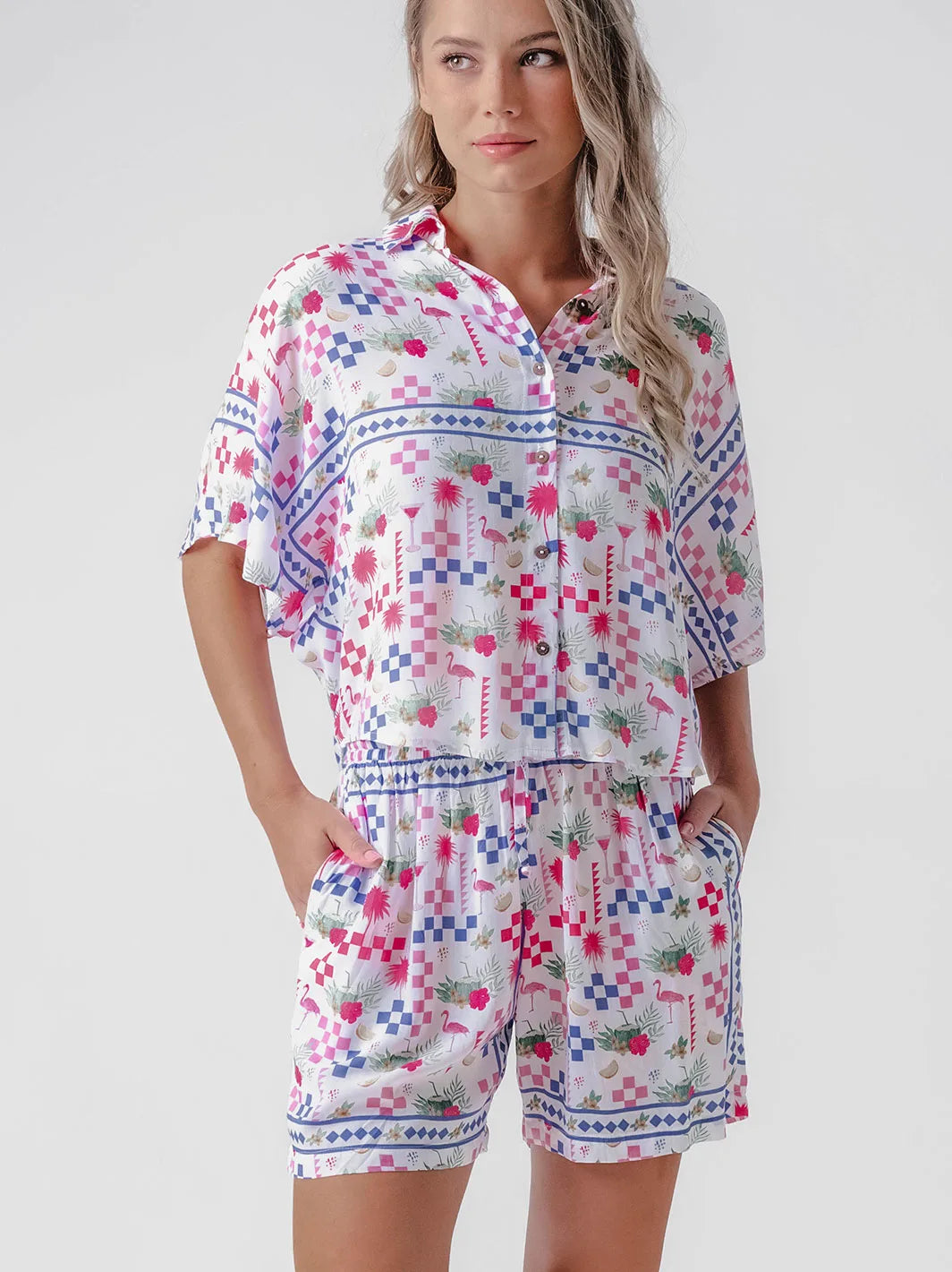 Paradiso Women Short White