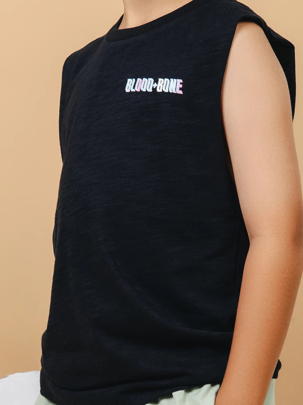 Rainbow Smiley Muscle Black
