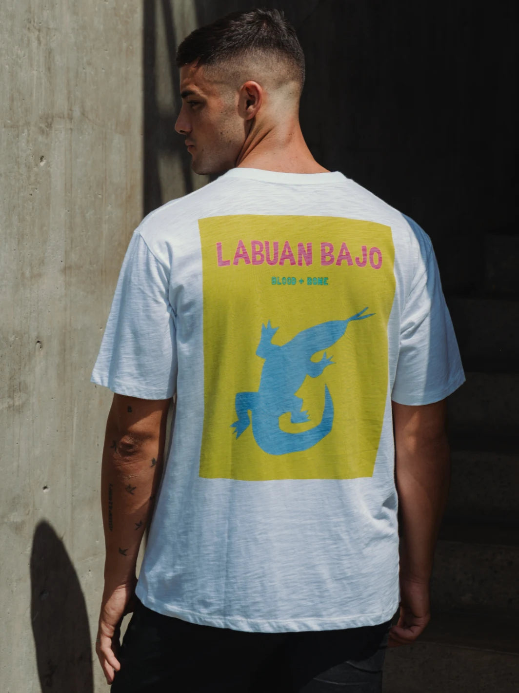 Discovery Tee Bajo White