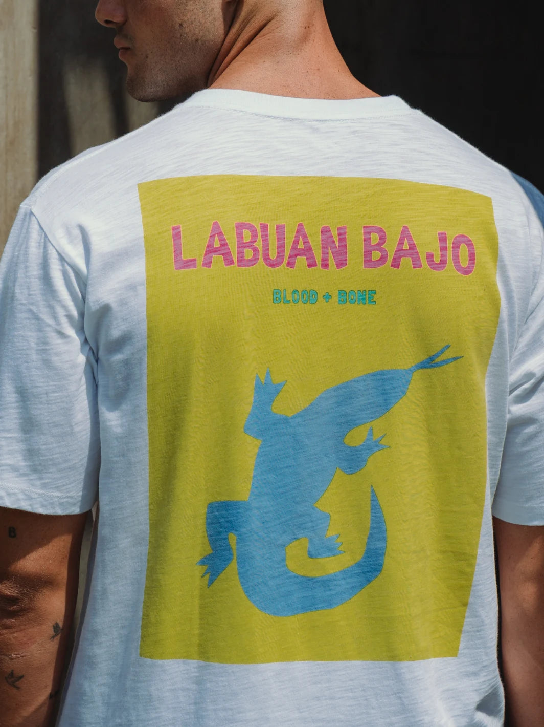 Discovery Tee Bajo White
