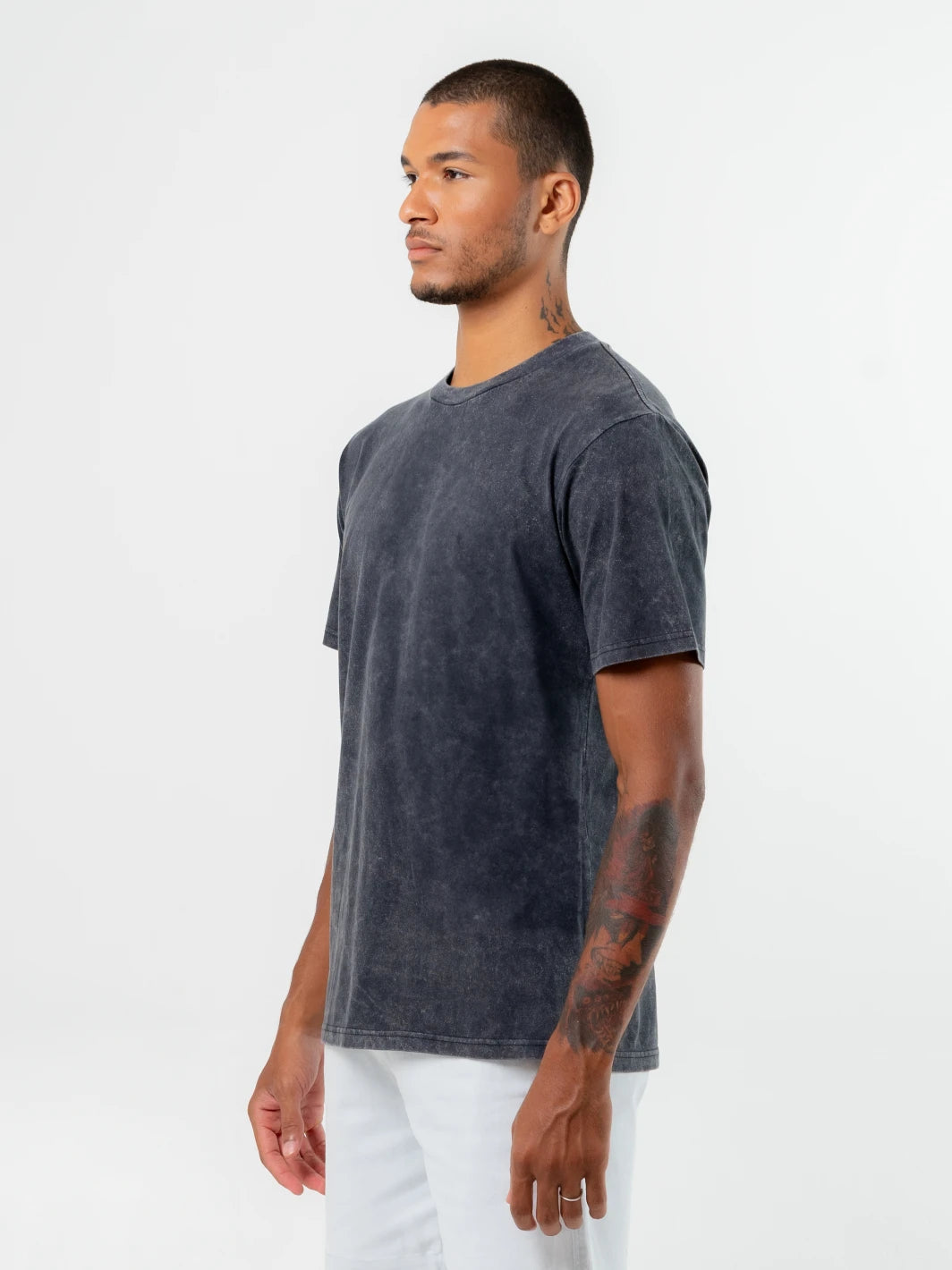 Echoes Tee Vintage Black