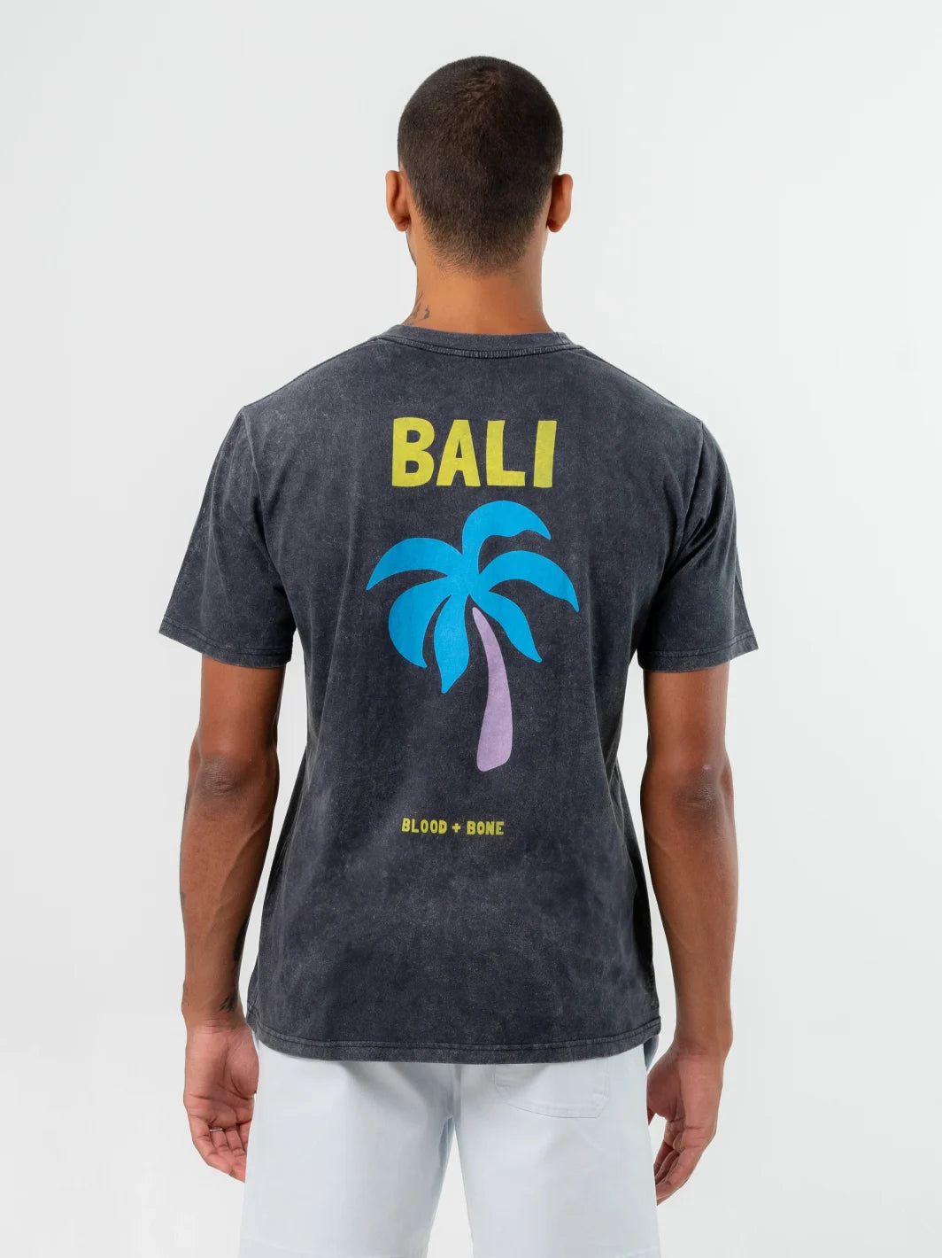 Echoes Tee Vintage Black