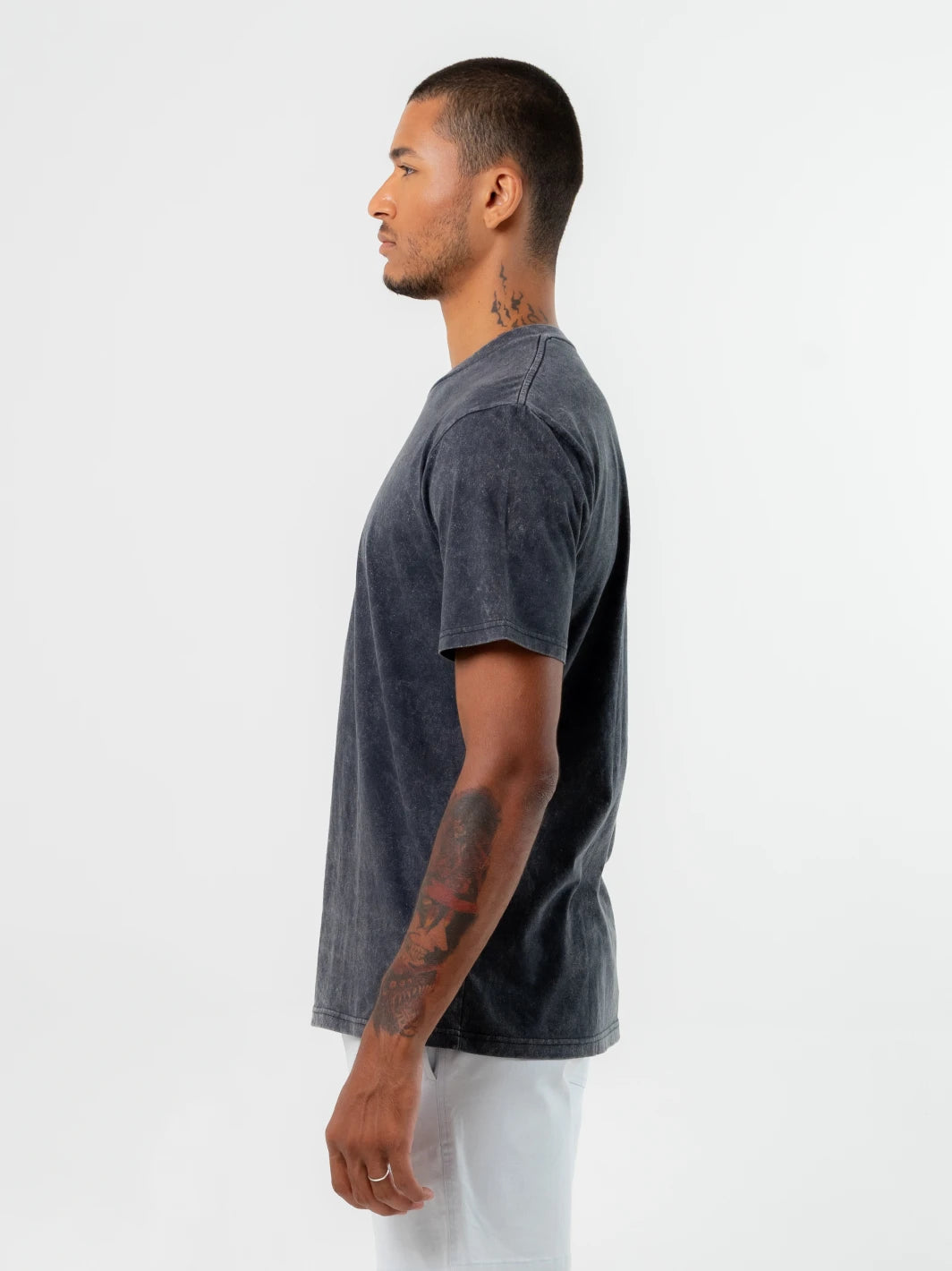 Echoes Tee Vintage Black