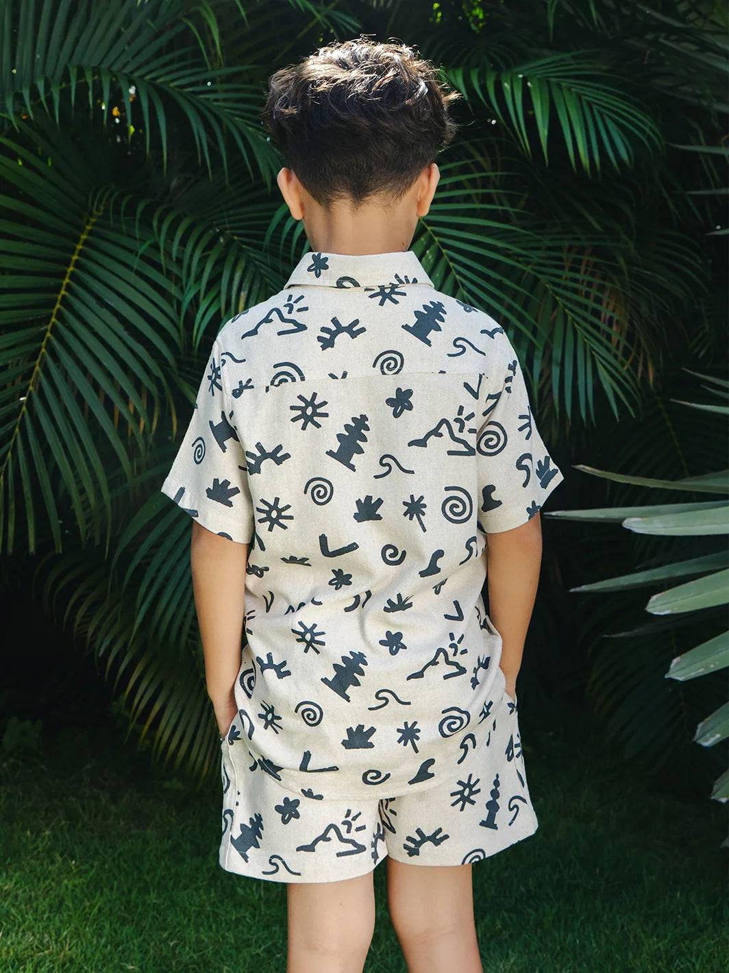 Little Joker Shirt Sand