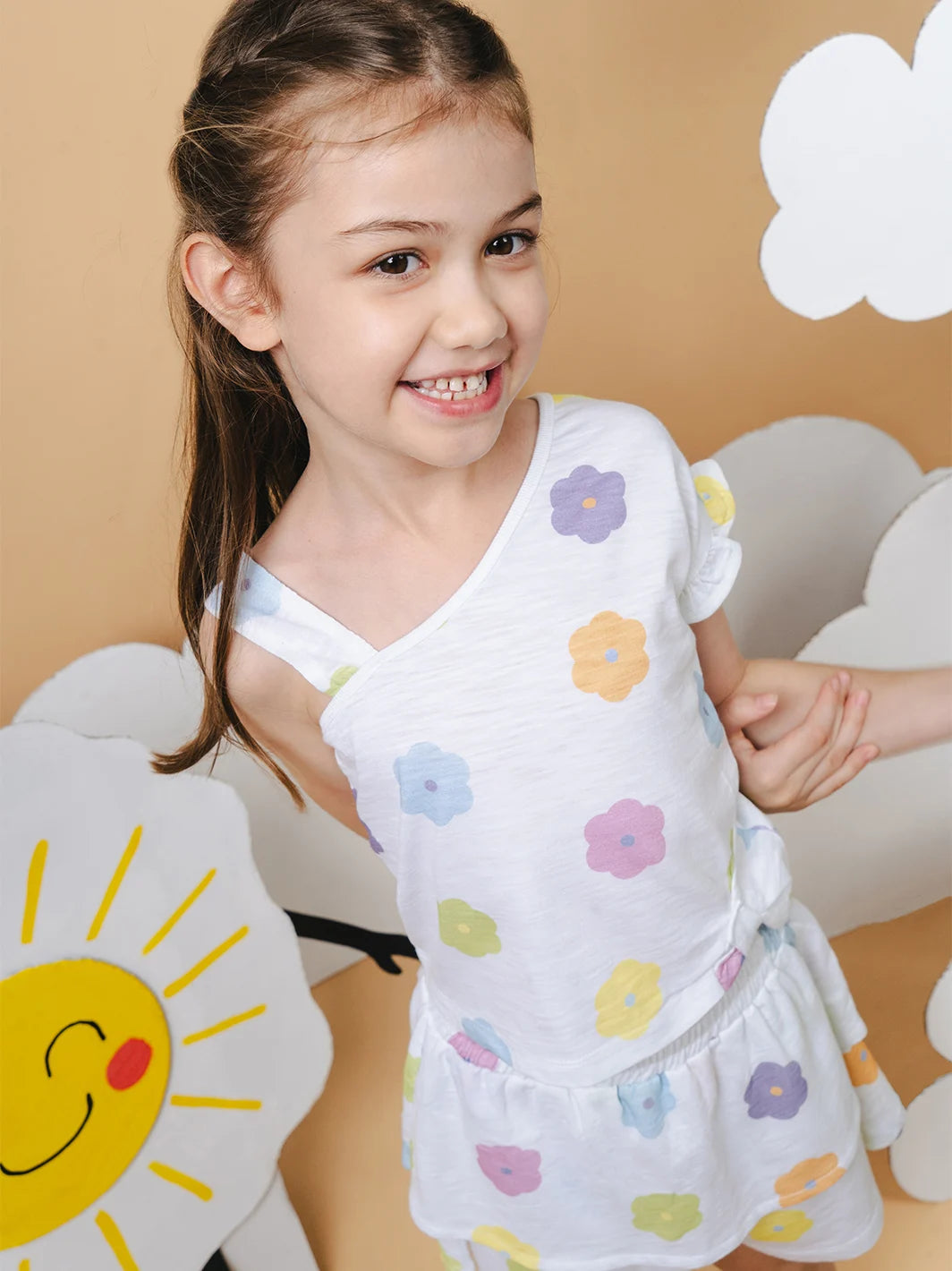 Rainbow Flower Top Off White