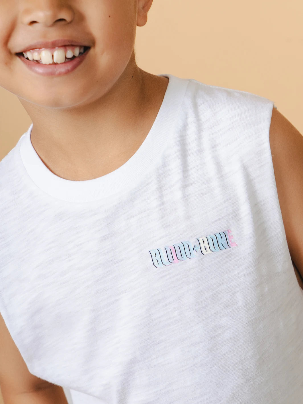 Rainbow Smiley Muscle White