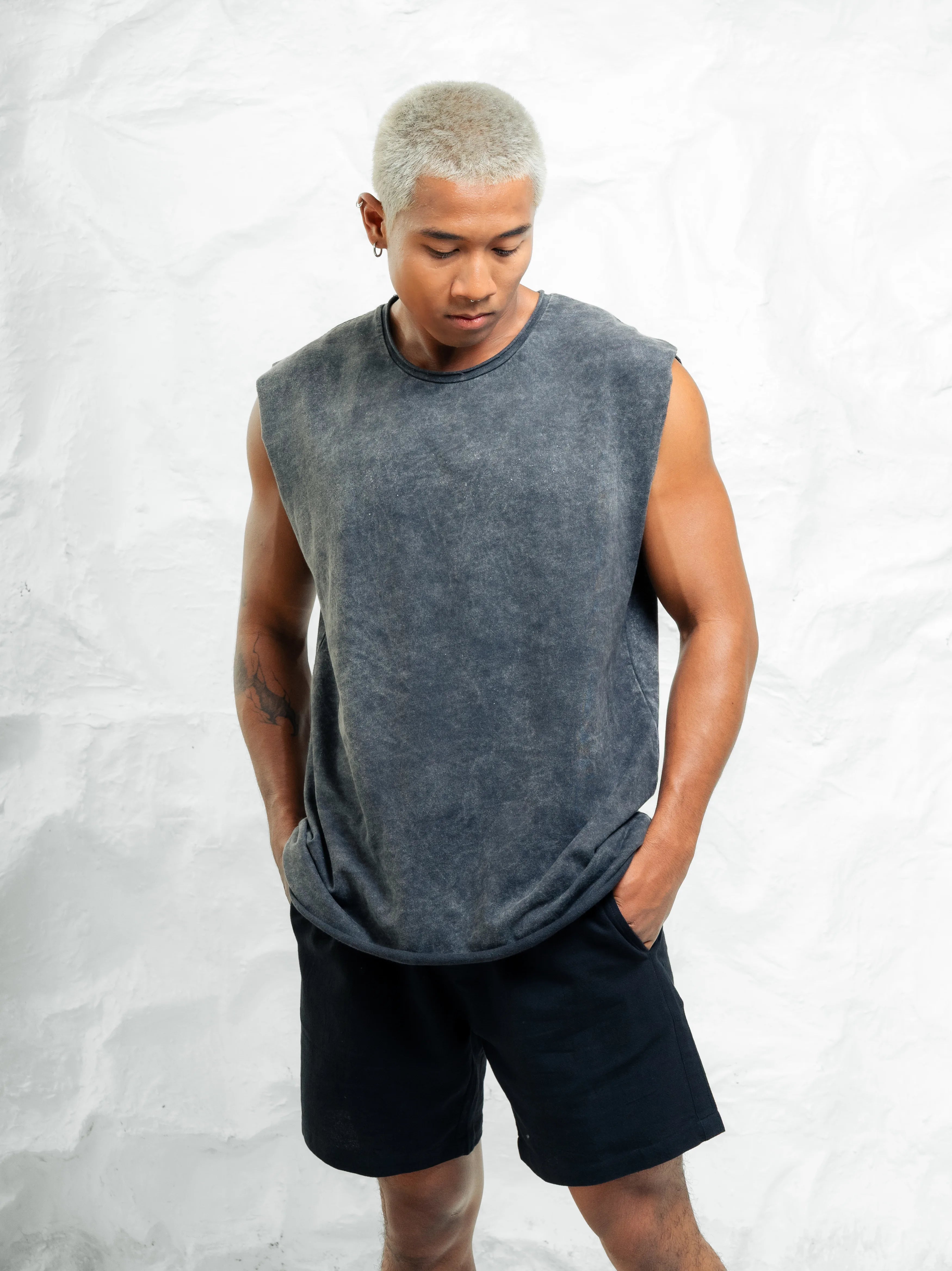 Vulture Muscle Vintage Black