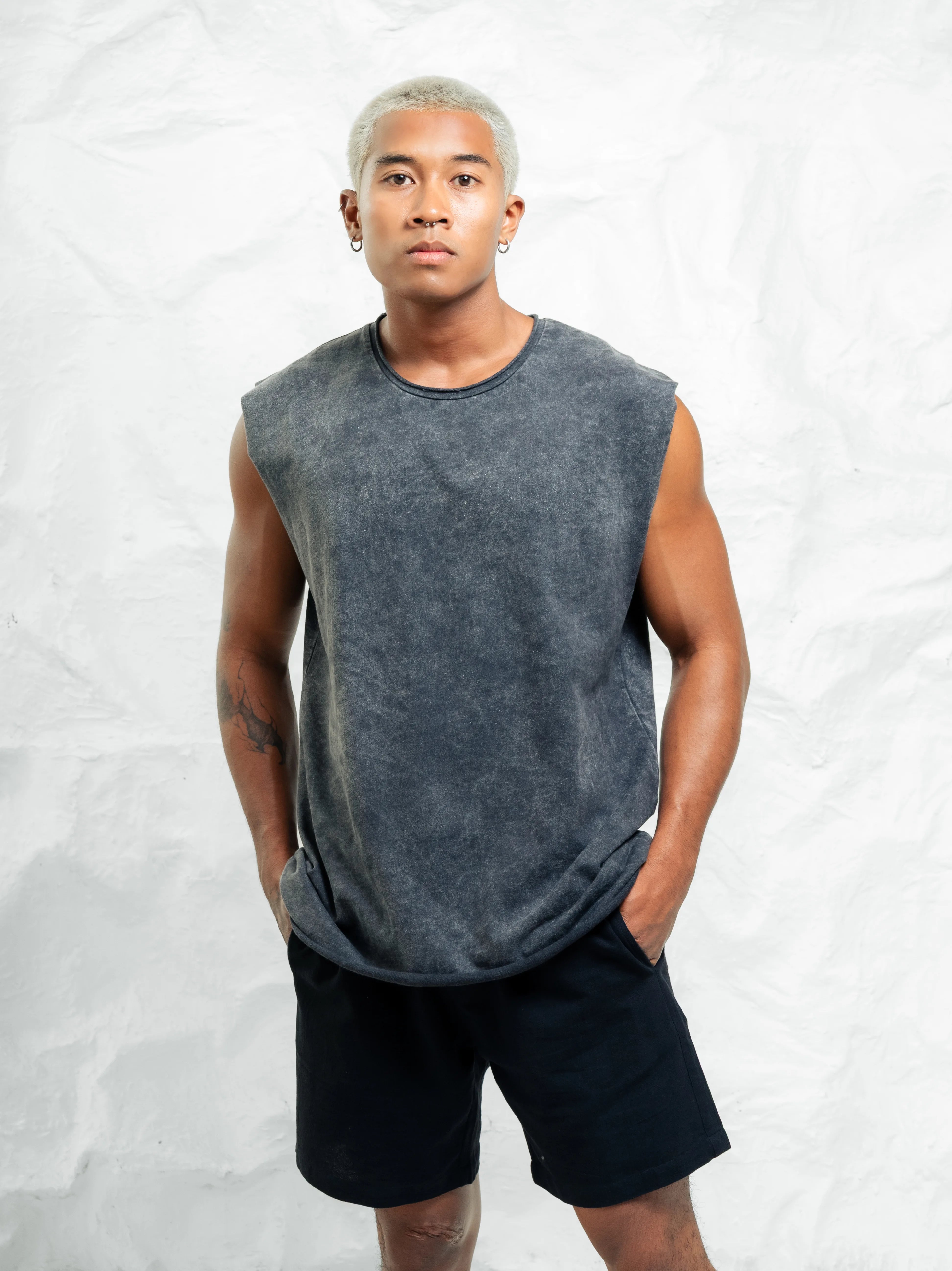 Vulture Muscle Vintage Black